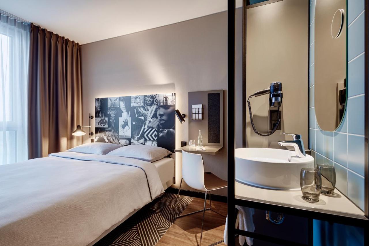 Legere Hotel Wiesbaden-Таунусштайн Екстер'єр фото