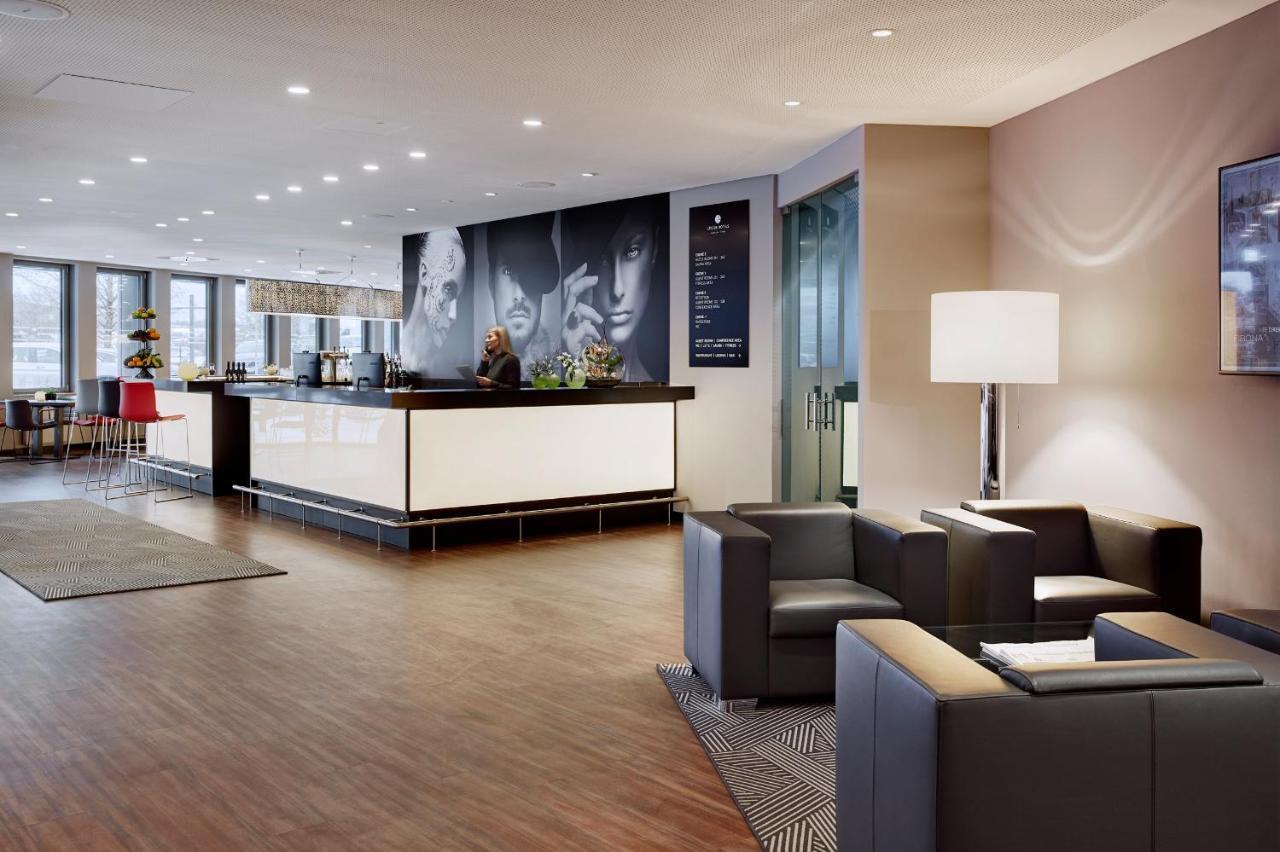 Legere Hotel Wiesbaden-Таунусштайн Екстер'єр фото